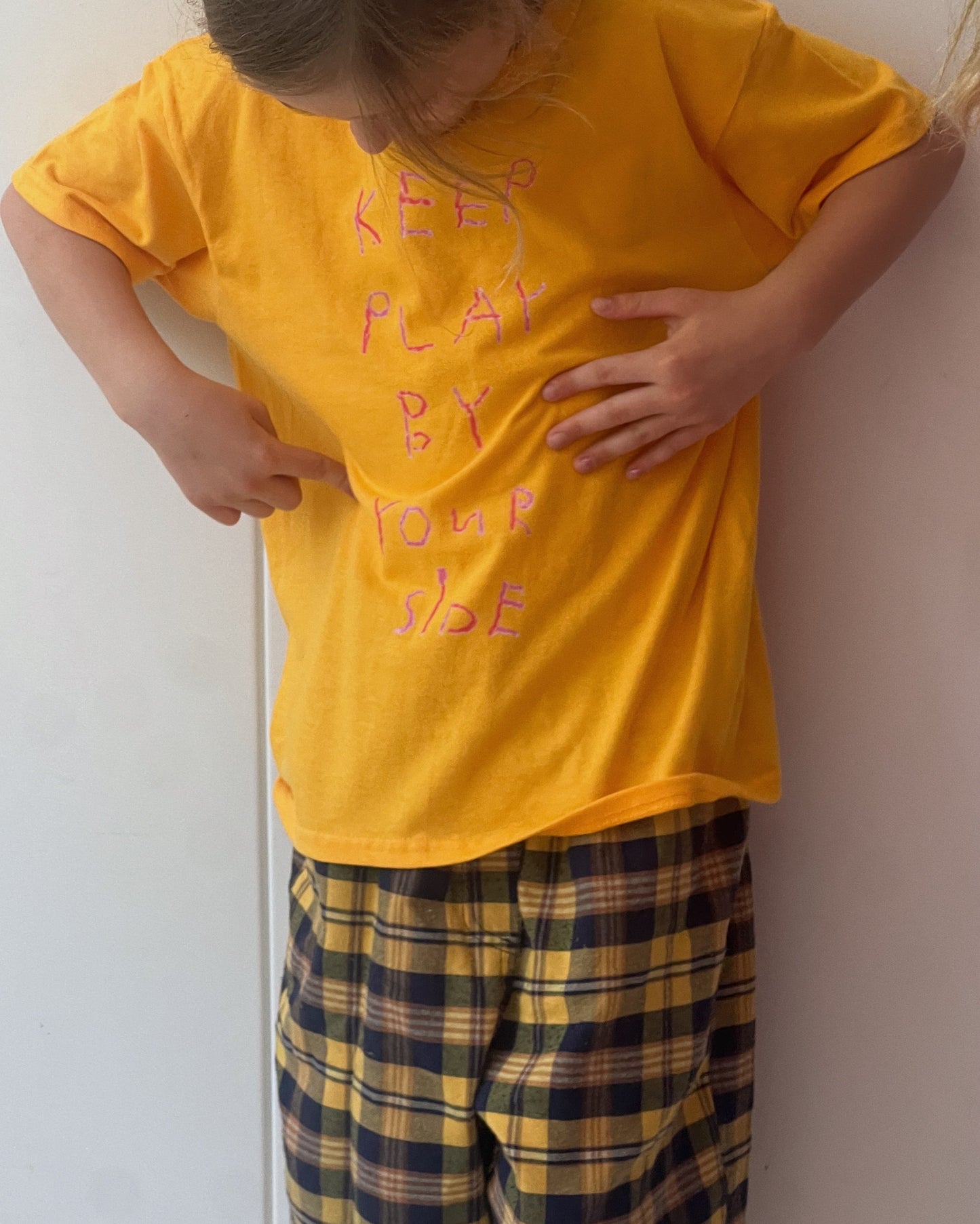 'Play' kids tee