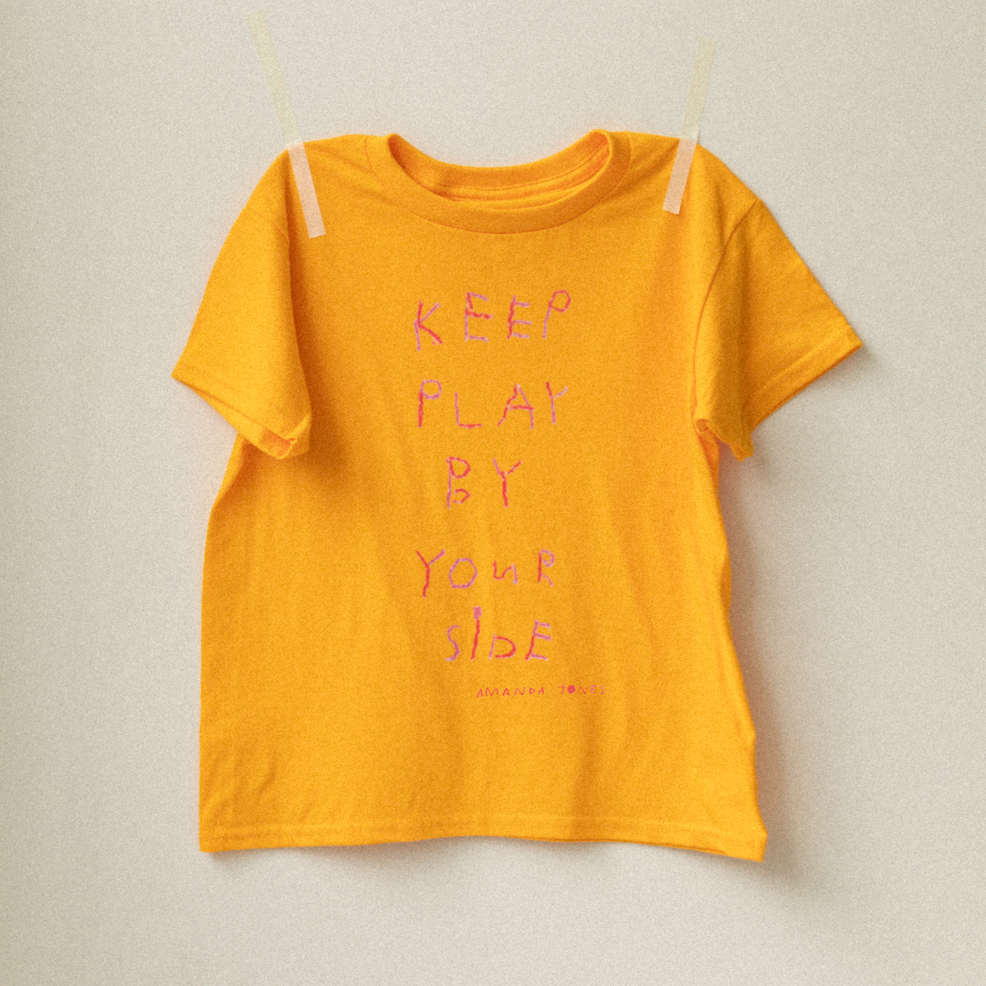'Play' kids tee